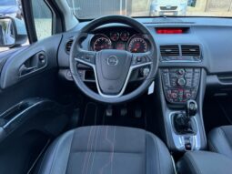 
										Opel Meriva 1.4i Turbo 120 KM. 2012 rok. Panorama dach full									