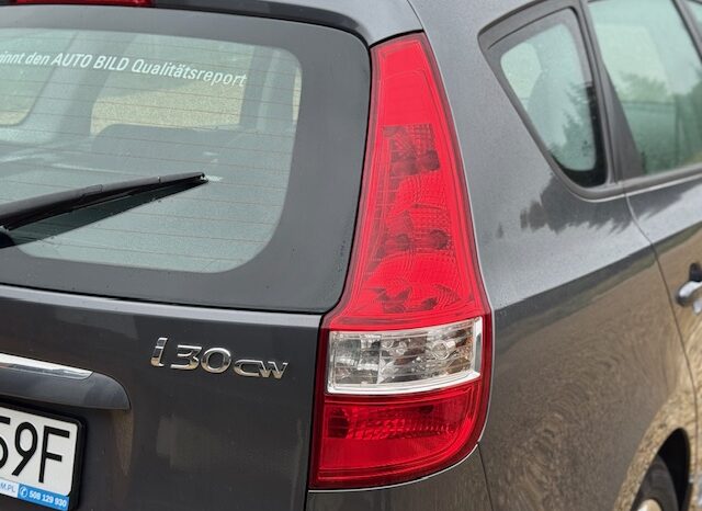 
								HYUNDAI I30 KOMBI 1,6 diesel 90 KM 2011 ROK full									