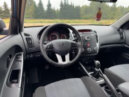 
										Kia Ceed Combi 1,4i 90 KM. 2011 rok full									