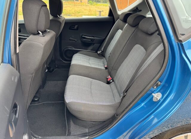 
								Kia Ceed Combi 1,4i 90 KM. 2011 rok full									