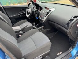 
										Kia Ceed Combi 1,4i 90 KM. 2011 rok full									