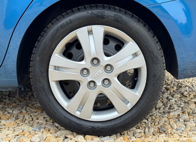 
								Kia Ceed Combi 1,4i 90 KM. 2011 rok full									