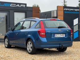 
										Kia Ceed Combi 1,4i 90 KM. 2011 rok full									