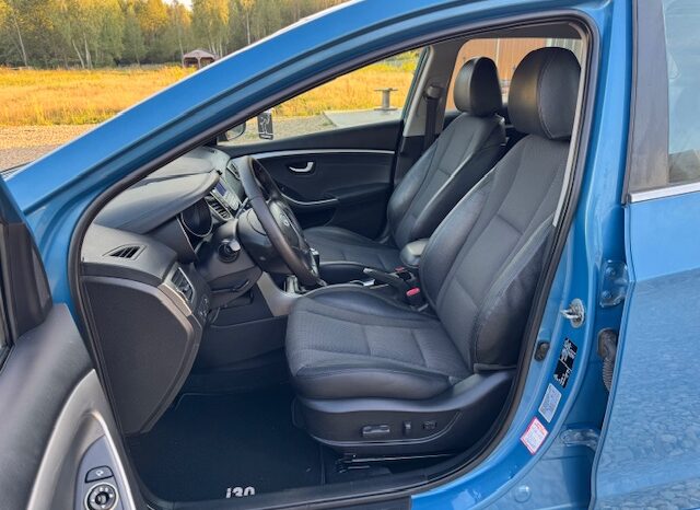 
								HYUNDAI i30 KOMBI 1,6 CRDI, 110 KM 2012 rok full									