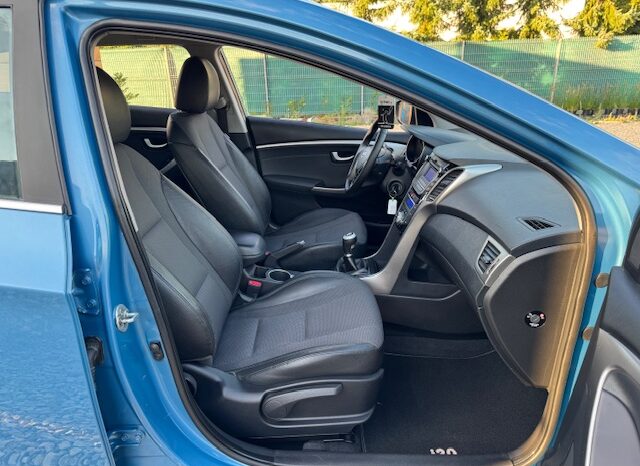 
								HYUNDAI i30 KOMBI 1,6 CRDI, 110 KM 2012 rok full									