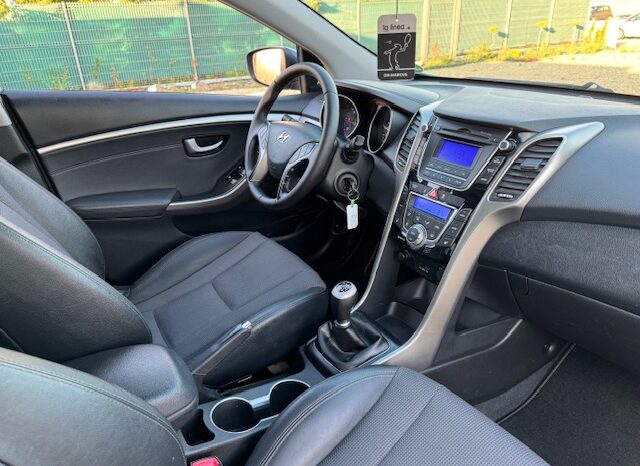 
								HYUNDAI i30 KOMBI 1,6 CRDI, 110 KM 2012 rok full									