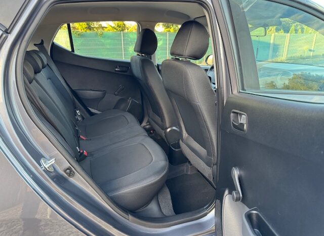 
								HYUNDAI i10 rok 2017 poj. 1.0 benzyna full									