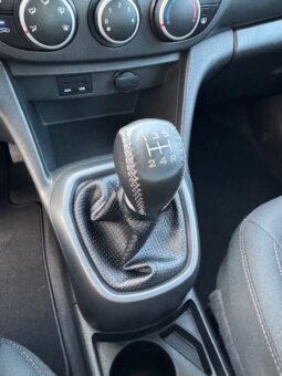 
										HYUNDAI i10 rok 2017 poj. 1.0 benzyna full									