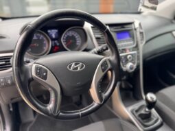 
										HYUNDAI i30 kombi 1,6 CRDI, 110 KM, 2014 rok full									