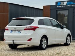 
										HYUNDAI i30 kombi 1,6 CRDI, 110 KM, 2014 rok full									